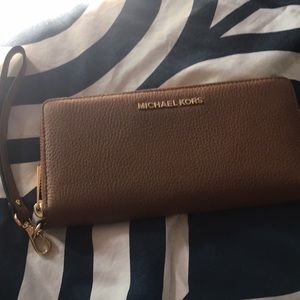 Michael kors wallet